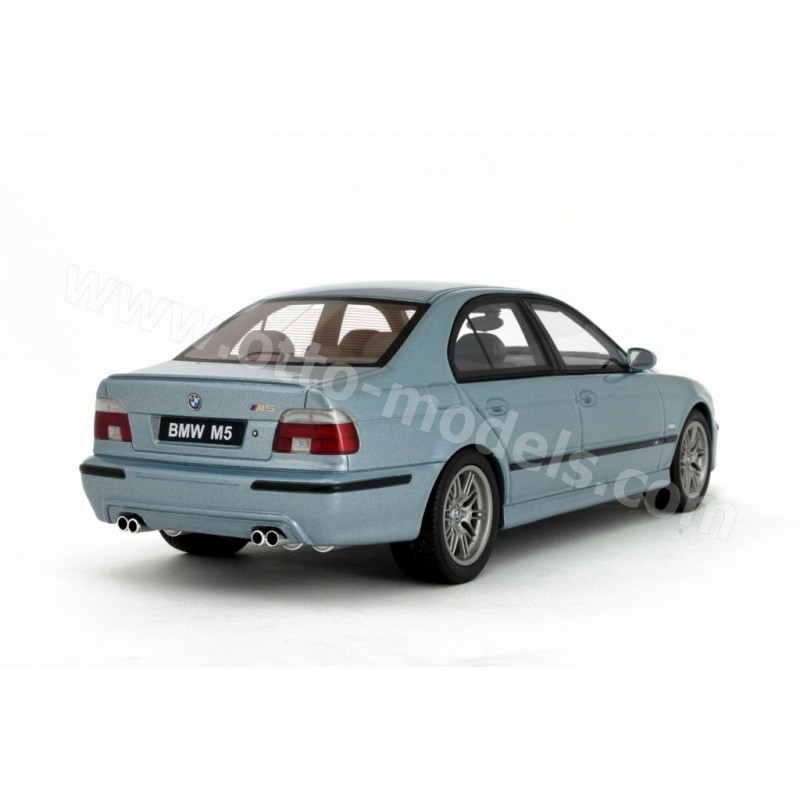 BMW E39 M5 Silverwater Blue 2000
