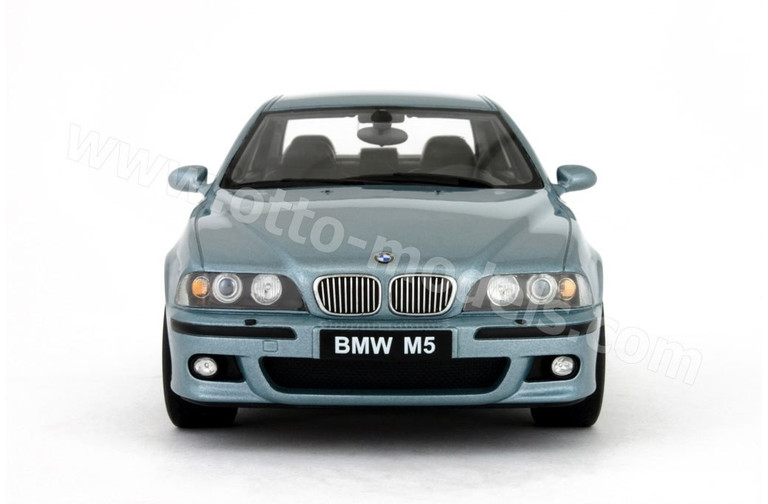 BMW E39 M5 Silverwater Blue 2000