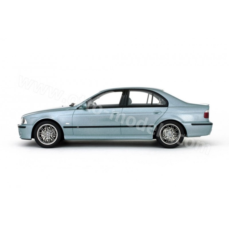 BMW E39 M5 Silverwater Blue 2000