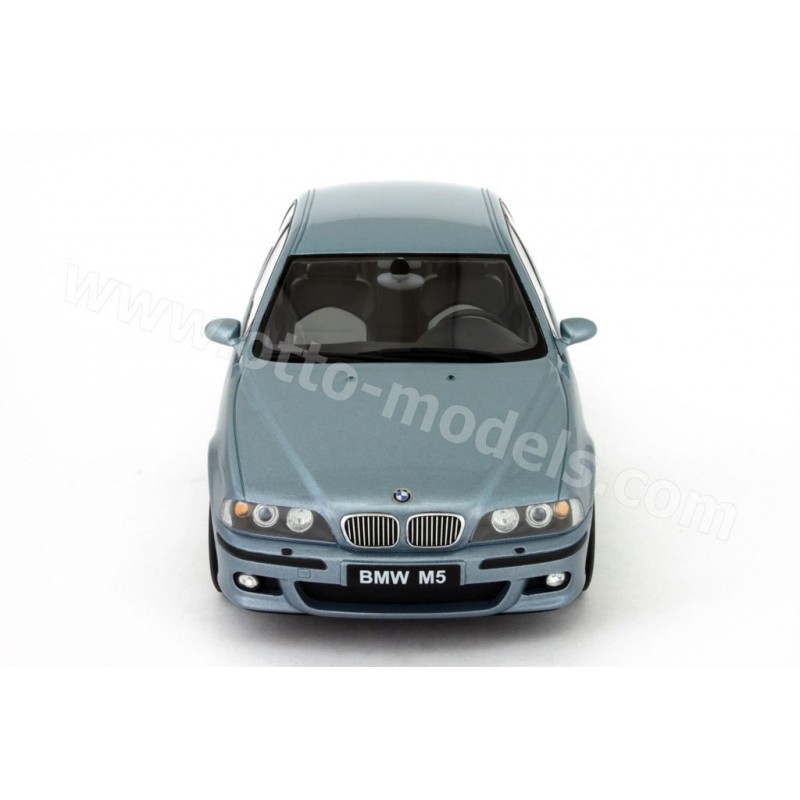 BMW E39 M5 Silverwater Blue 2000