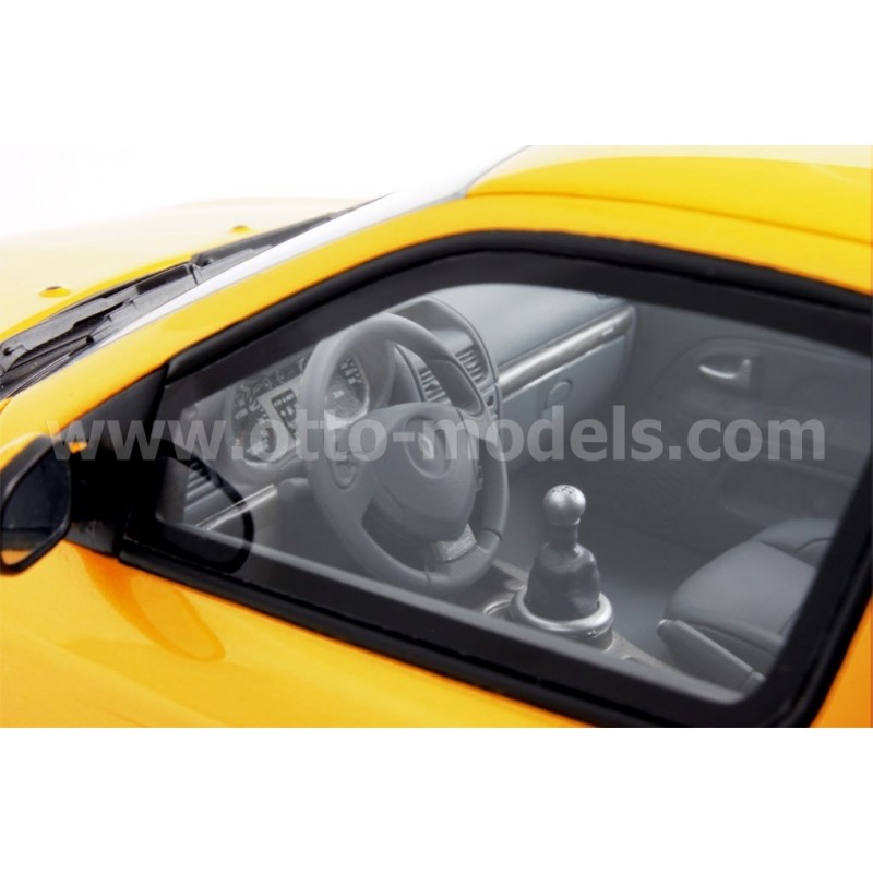 Renault Clio Ph.2 V6 Sirius Yellow 2003