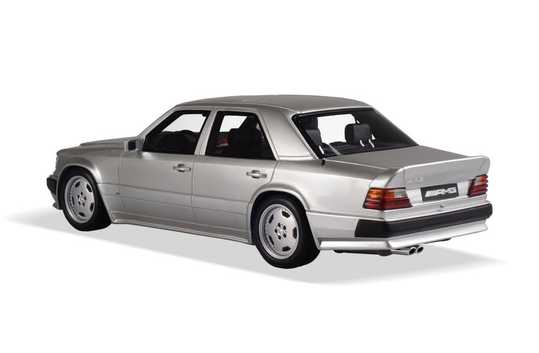 Mercedes-Benz 300 (W124) E 5.6 AMG Brillantsilber 1987