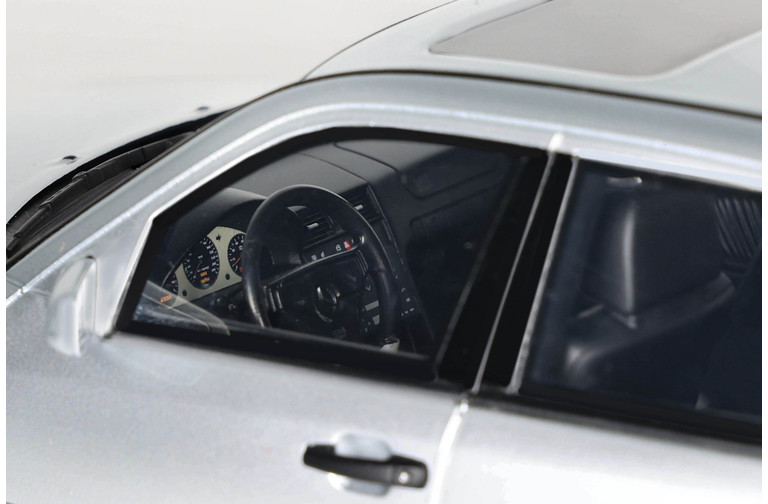 Mercedes-Benz C36 AMG W202 Brilliant Silver 1990