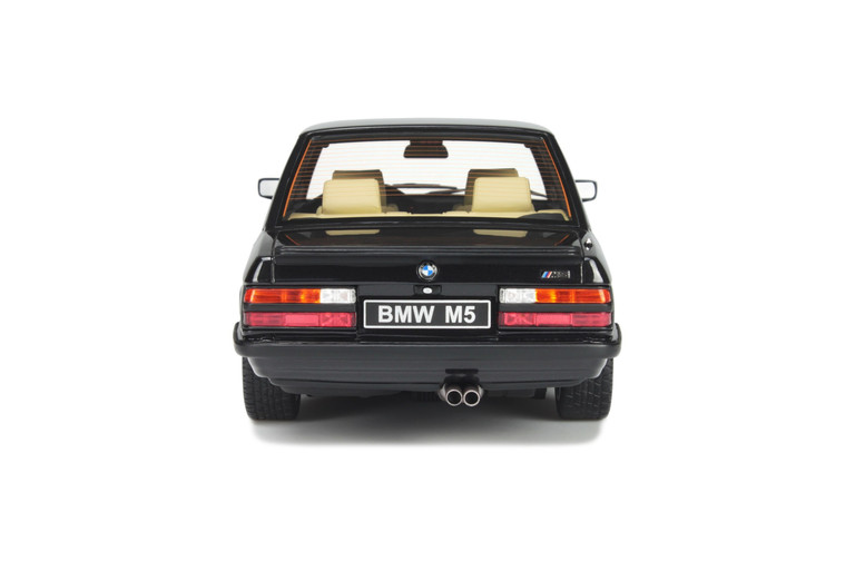 BMW E28 M5 Diamond Black 1984