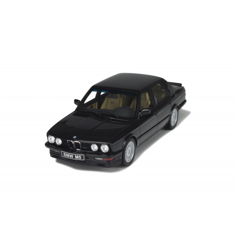 BMW E28 M5 Diamond Black 1984