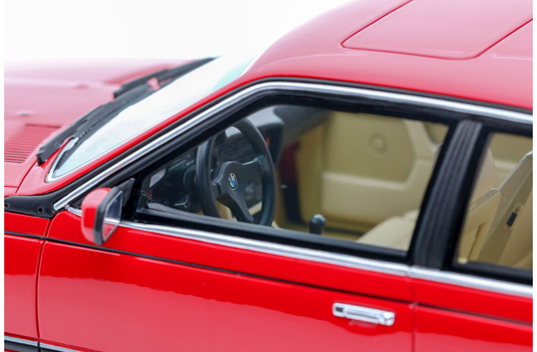 BMW E24 M6 Henna Red 1986