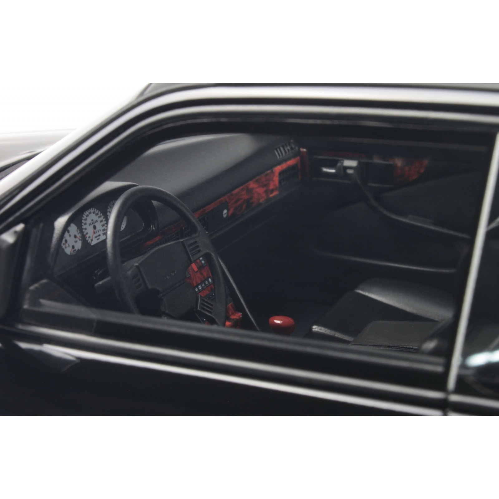 Mercedes-Benz 560 SEC AMG Black 040 1987