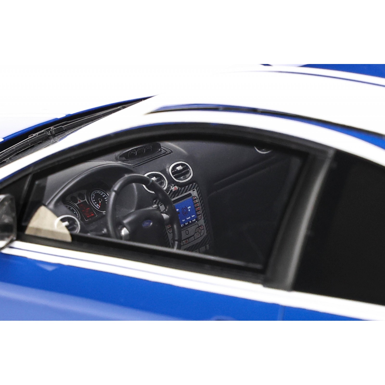 Ford Focus Mk2 RS Le Mans Blue 2010