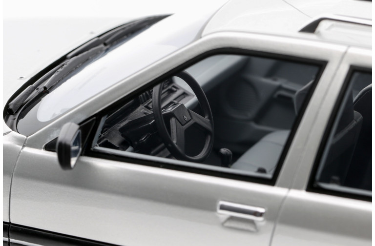 Renault 21 Nevada Phase 1 Argent Metallic 1988