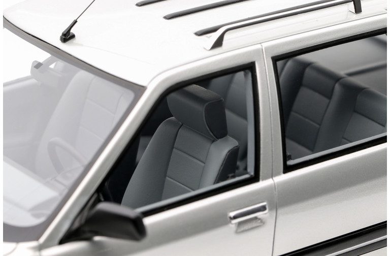 Renault 21 Nevada Phase 1 Argent Metallic 1988