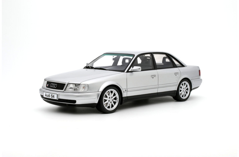 Audi S4 (C4) 4.2 V8 Crystal Silver C6 1993