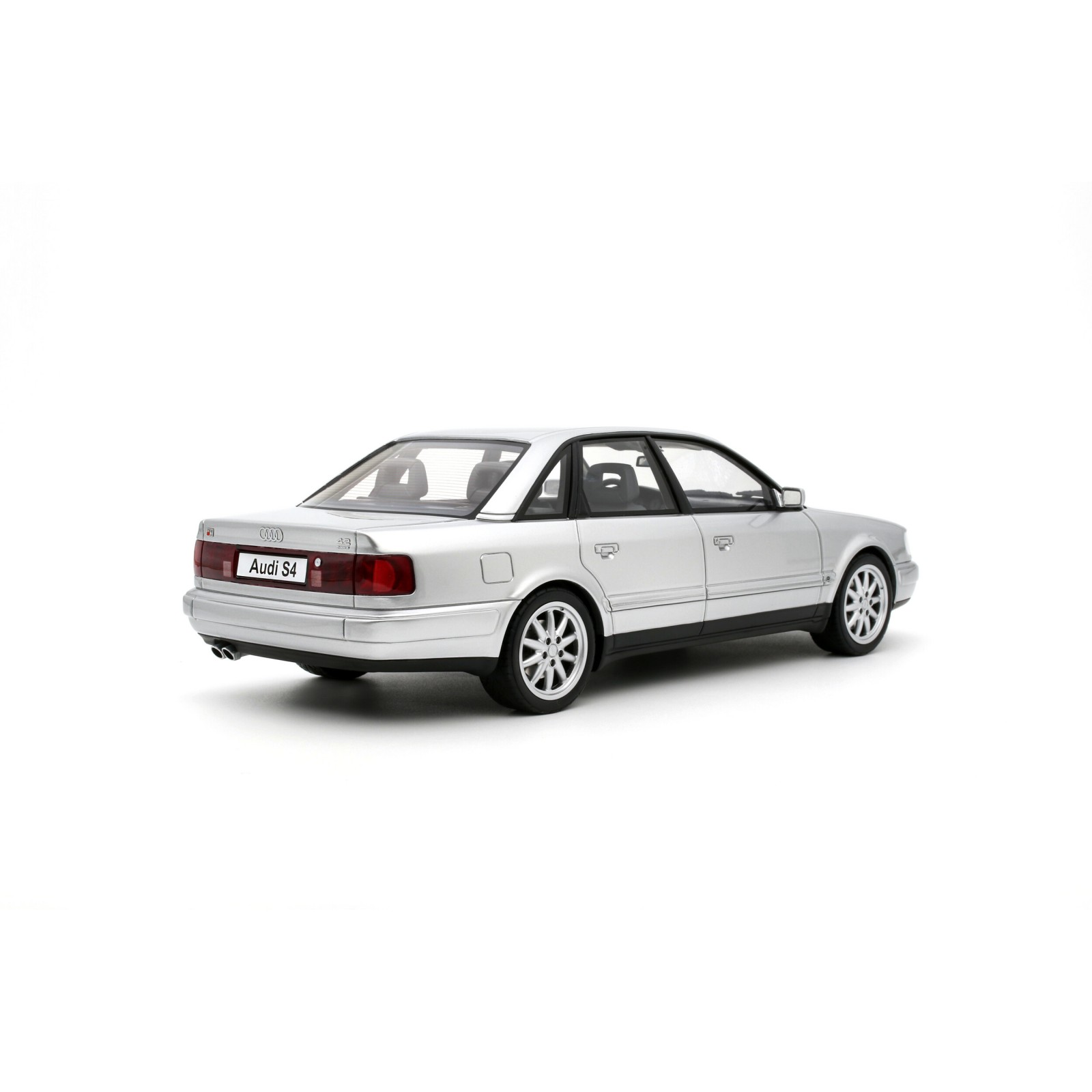 Audi S4 (C4) 4.2 V8 Crystal Silver C6 1993