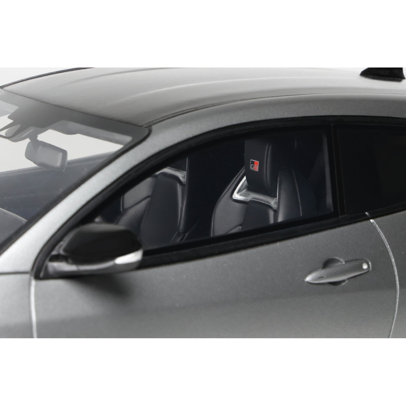 Toyota Yaris GR Precious Metal 2024