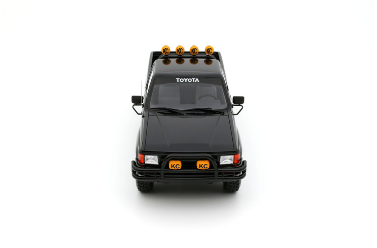 Toyota Hilux SR5 Glossy Black 202 1985