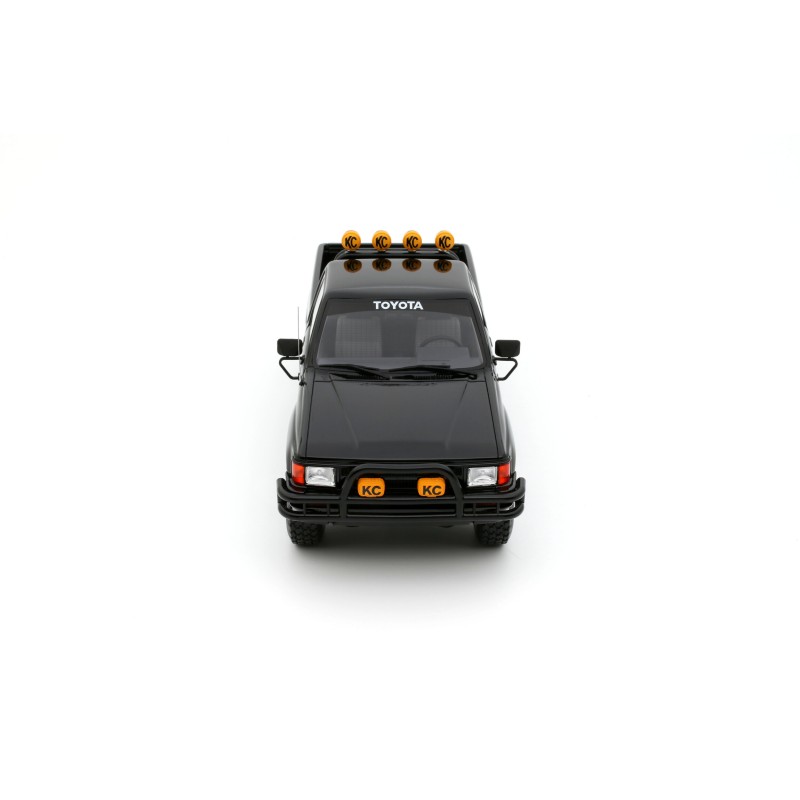 Toyota Hilux SR5 Glossy Black 202 1985