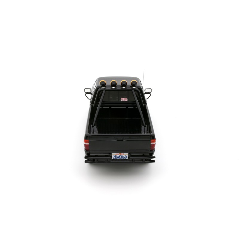 Toyota Hilux SR5 Glossy Black 202 1985