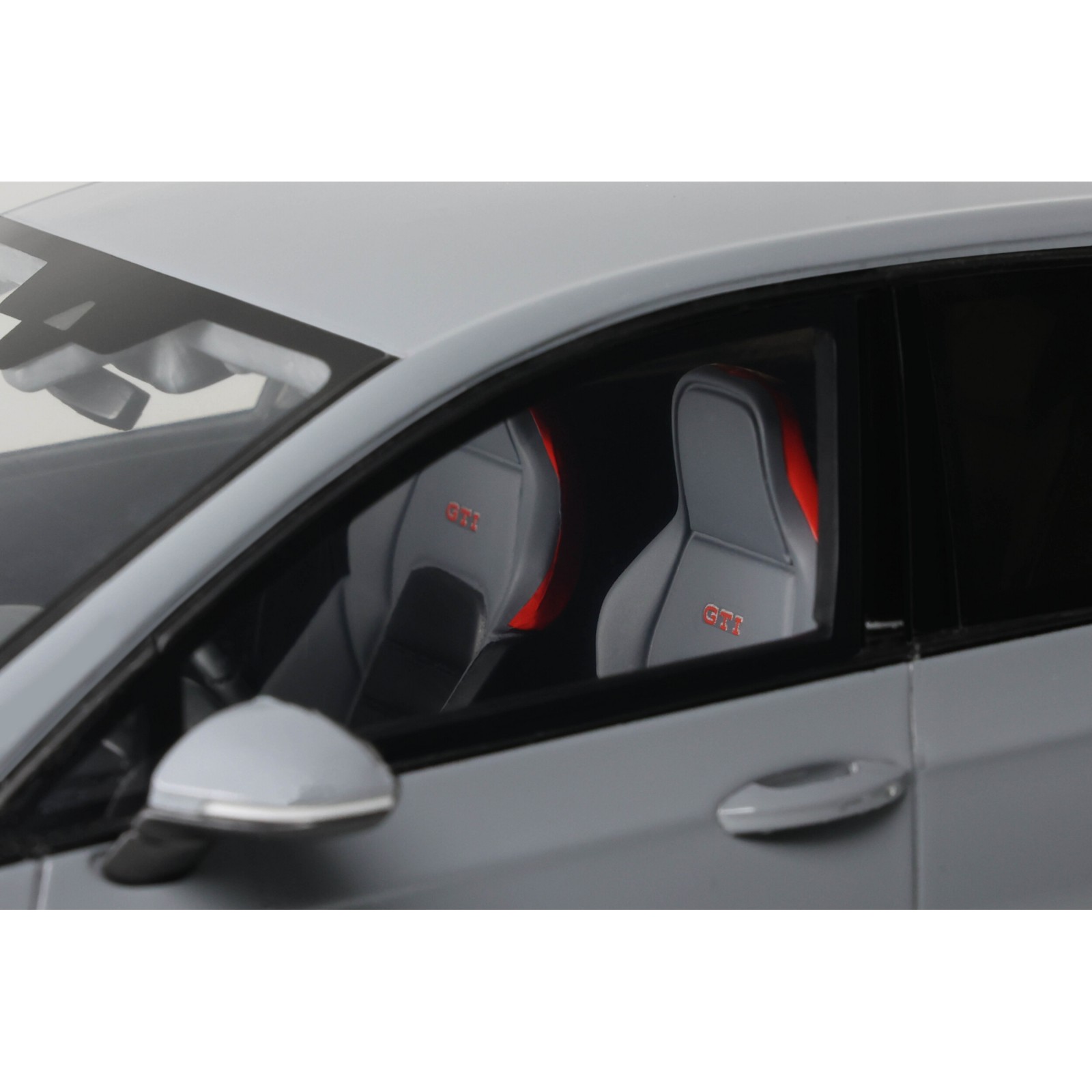 Volkswagen Golf GTI VIII Moonstone Grey 2024