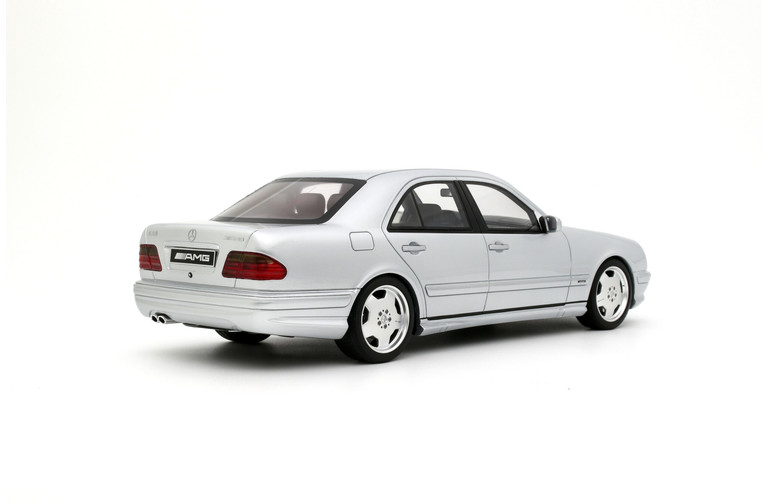 Mercedes-Benz E55 AMG W210 Brilliant Silver 744 2001