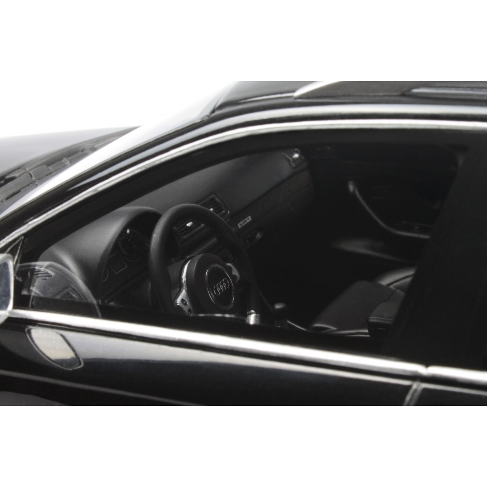 Audi RS 4 (B4) Avant Phantom Black Pearl Effect 2006