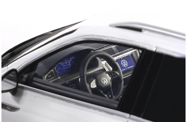 Volkswagen Tiguan R Oryx White Pearl L0K1 2021