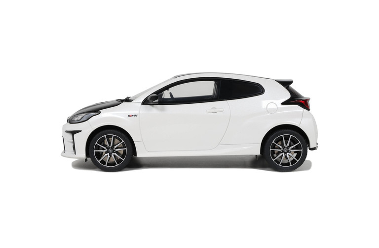GRMN Yaris Rally Package Platinium White Pearl 2022
