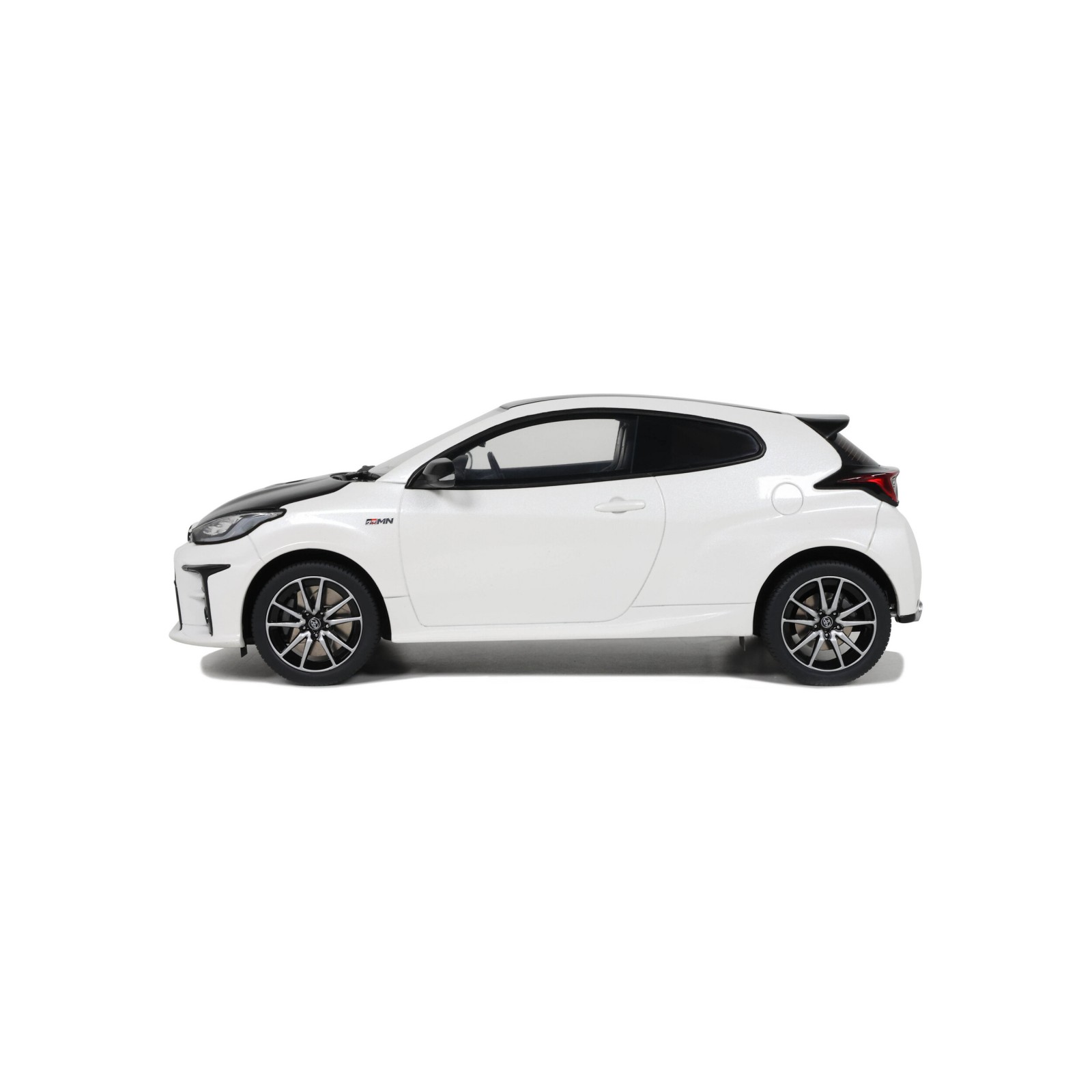 GRMN Yaris Rally Package Platinium White Pearl 2022