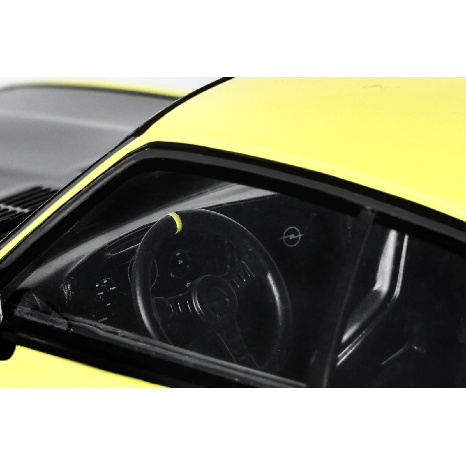 Opel Manta GSE ElektroMOD Neon Yellow 2021