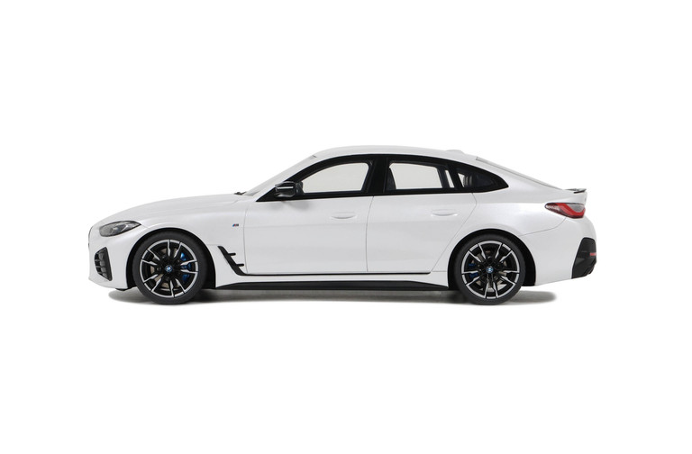 BMW i4 M50 Mineral White Metallic C6A 2021