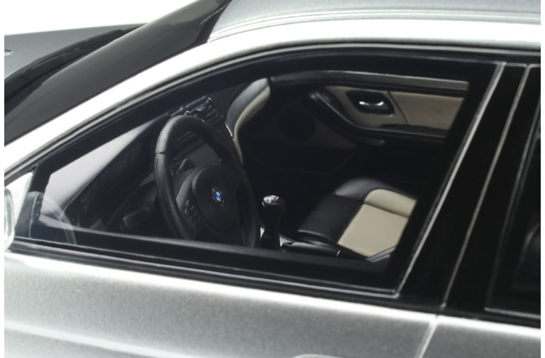 BMW E39 M5 Titanium Silver 2002