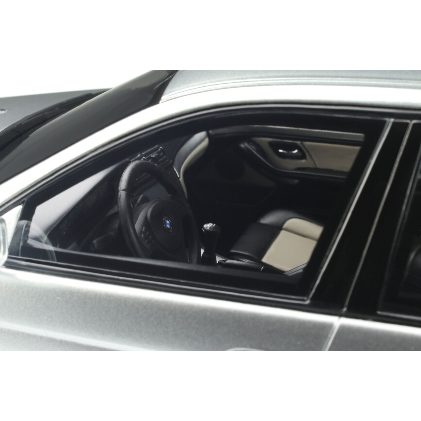 BMW E39 M5 Titanium Silver 2002