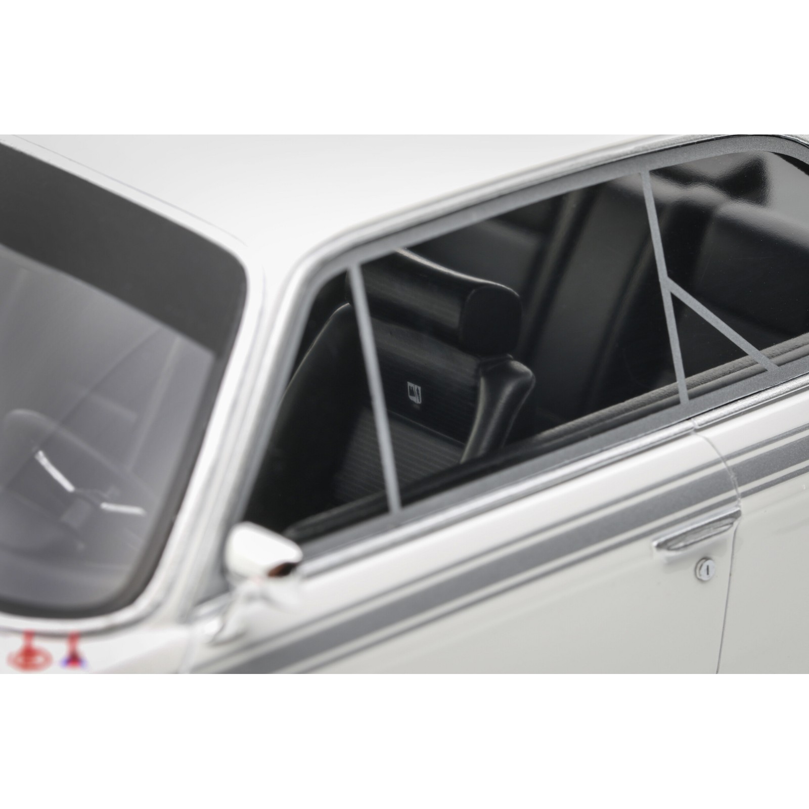 BMW 3,0 CSL Chamonix White 1972