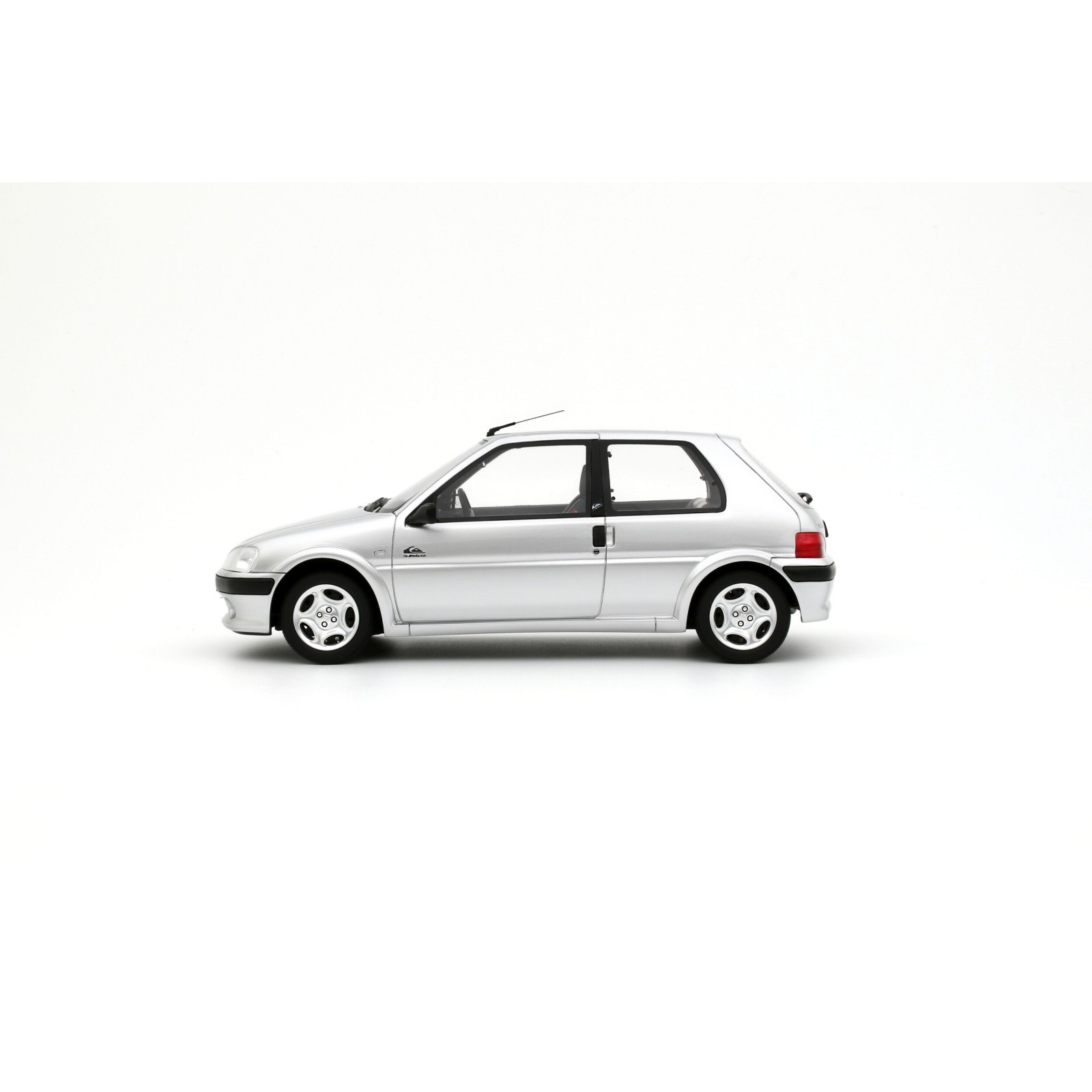 Peugeot 106 Quiksilver Gris Quartz 2000