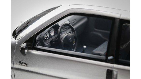 Peugeot 106 Quiksilver Gris Quartz 2000