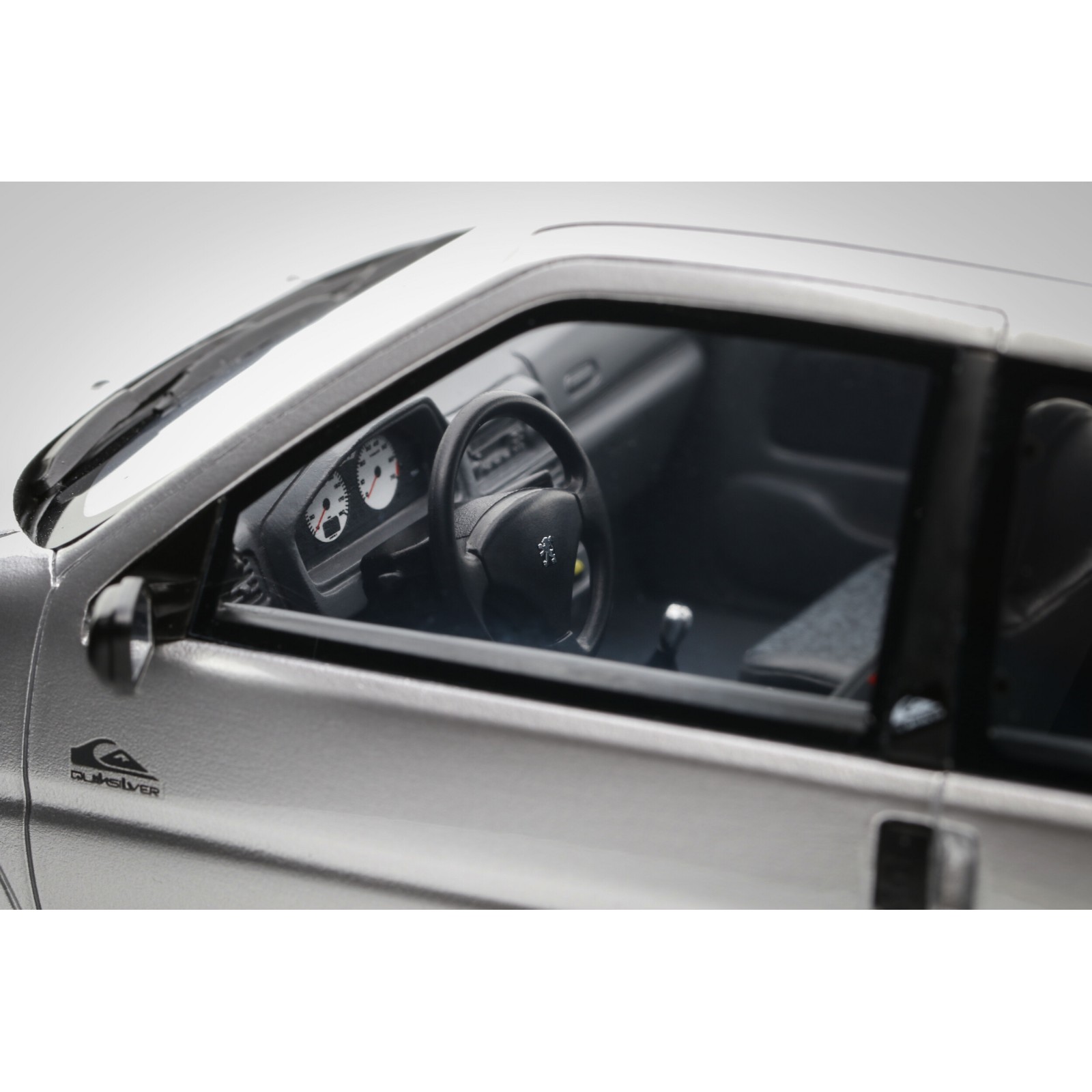 Peugeot 106 Quiksilver Gris Quartz 2000