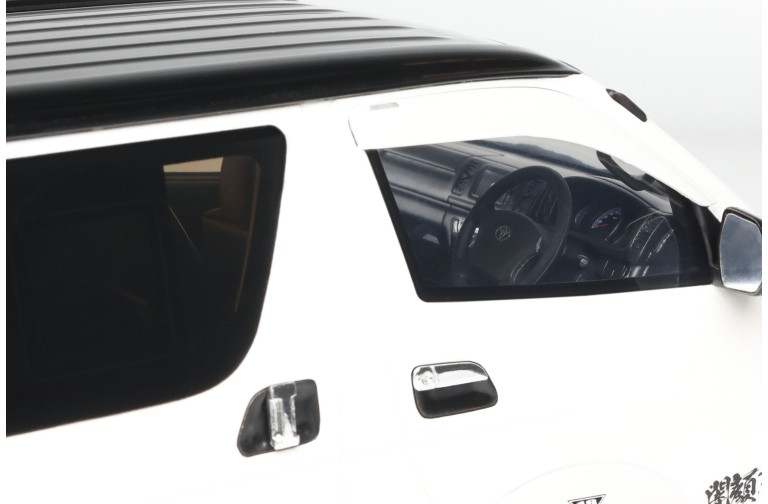 Toyota Hiace Super GL Custom Pearl White 2008