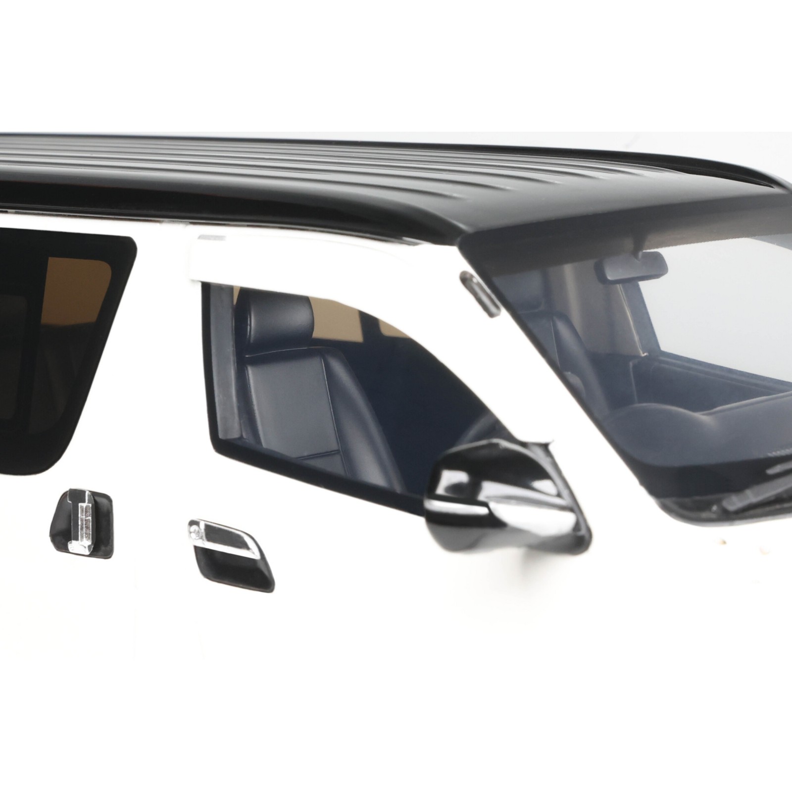 Toyota Hiace Super GL Custom Pearl White 2008