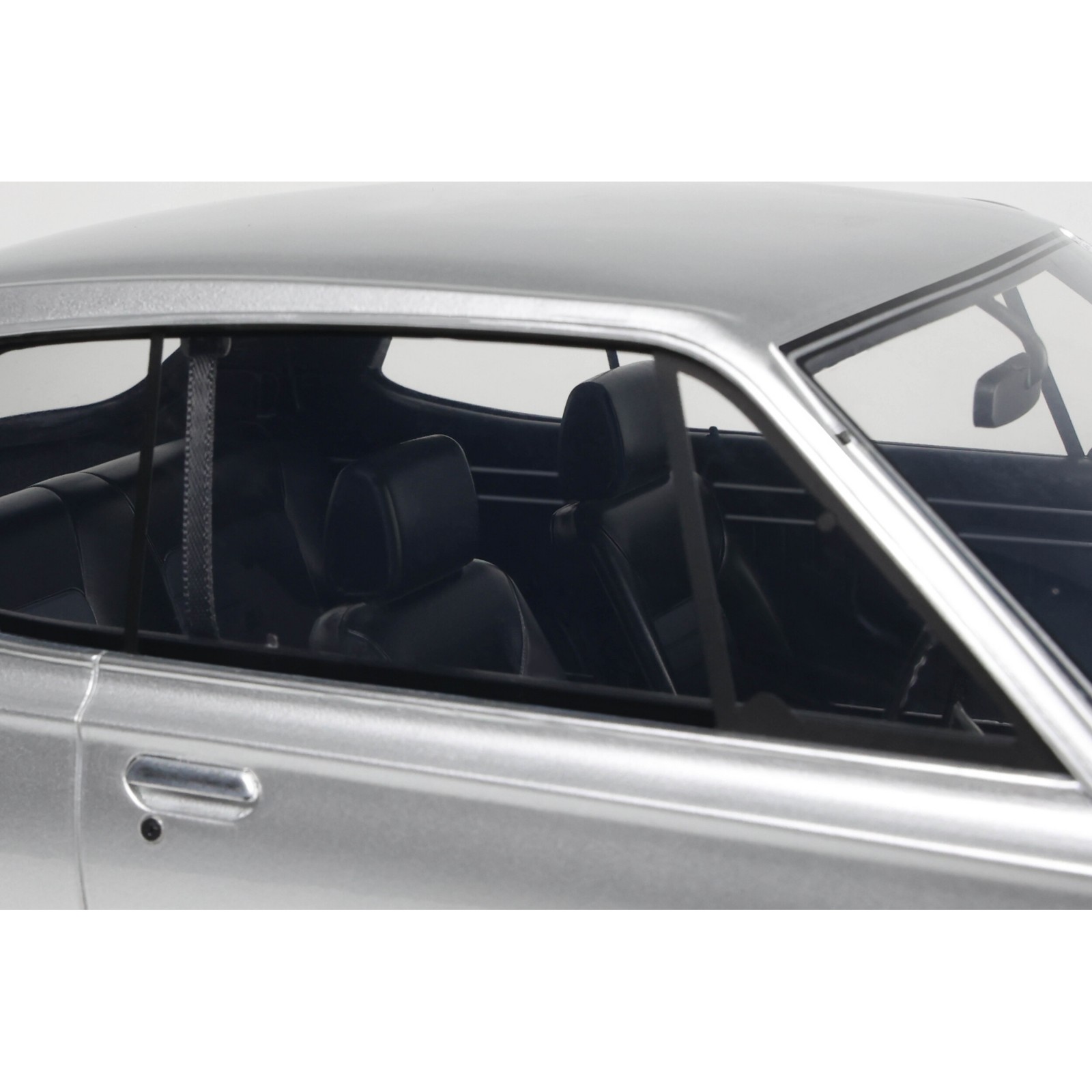 Nissan Skyline 2000 GT-R (KPGC10) Silver 700 1971