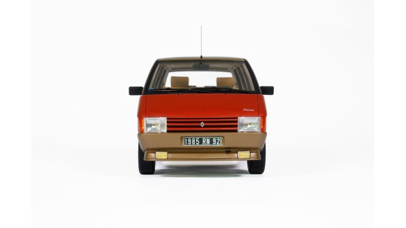Renault Espace 2000 TSE Rouge Cornaline 1984