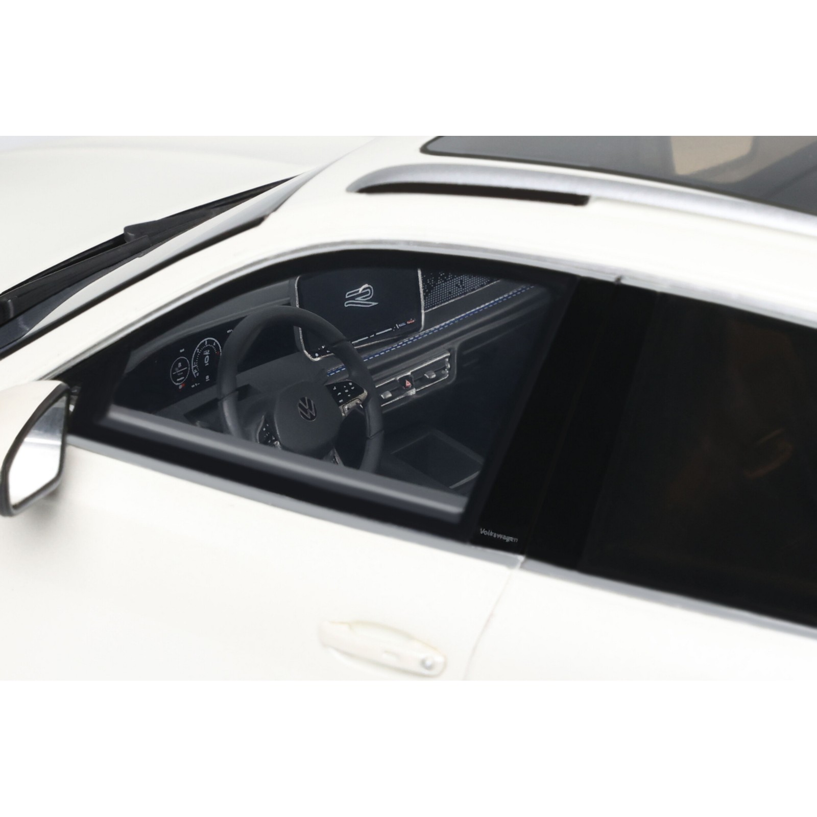 Volkswagen Tiguan e Tsi R-Line Oryx White Pearl L0K1 2024