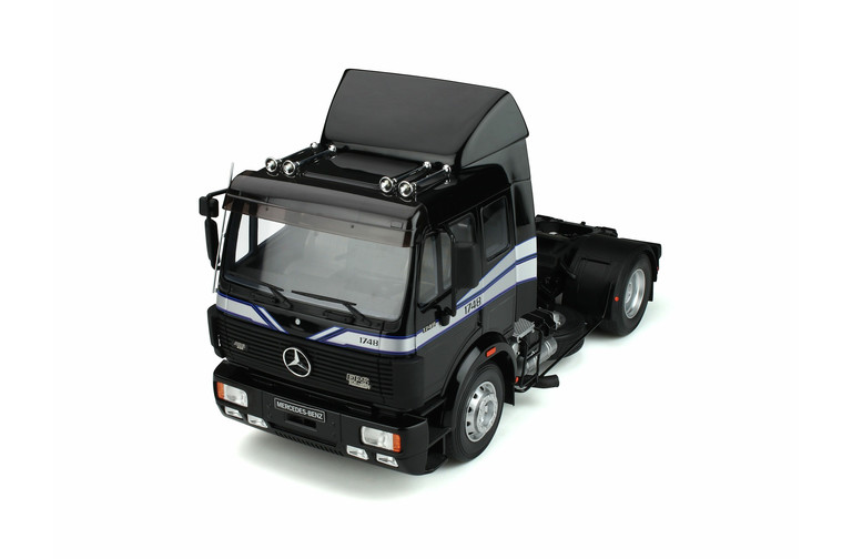 Mercedes-Benz SK 1748 Schwarz Black 1990
