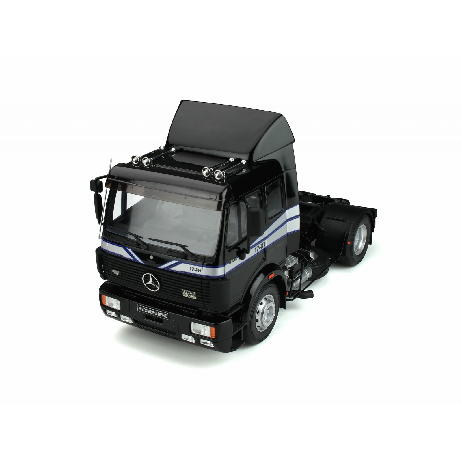 Mercedes-Benz SK 1748 Schwarz Black 1990