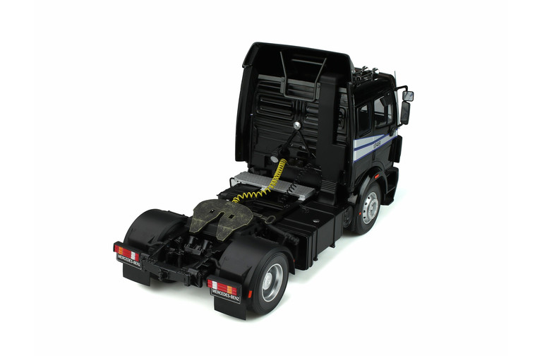 Mercedes-Benz SK 1748 Schwarz Black 1990