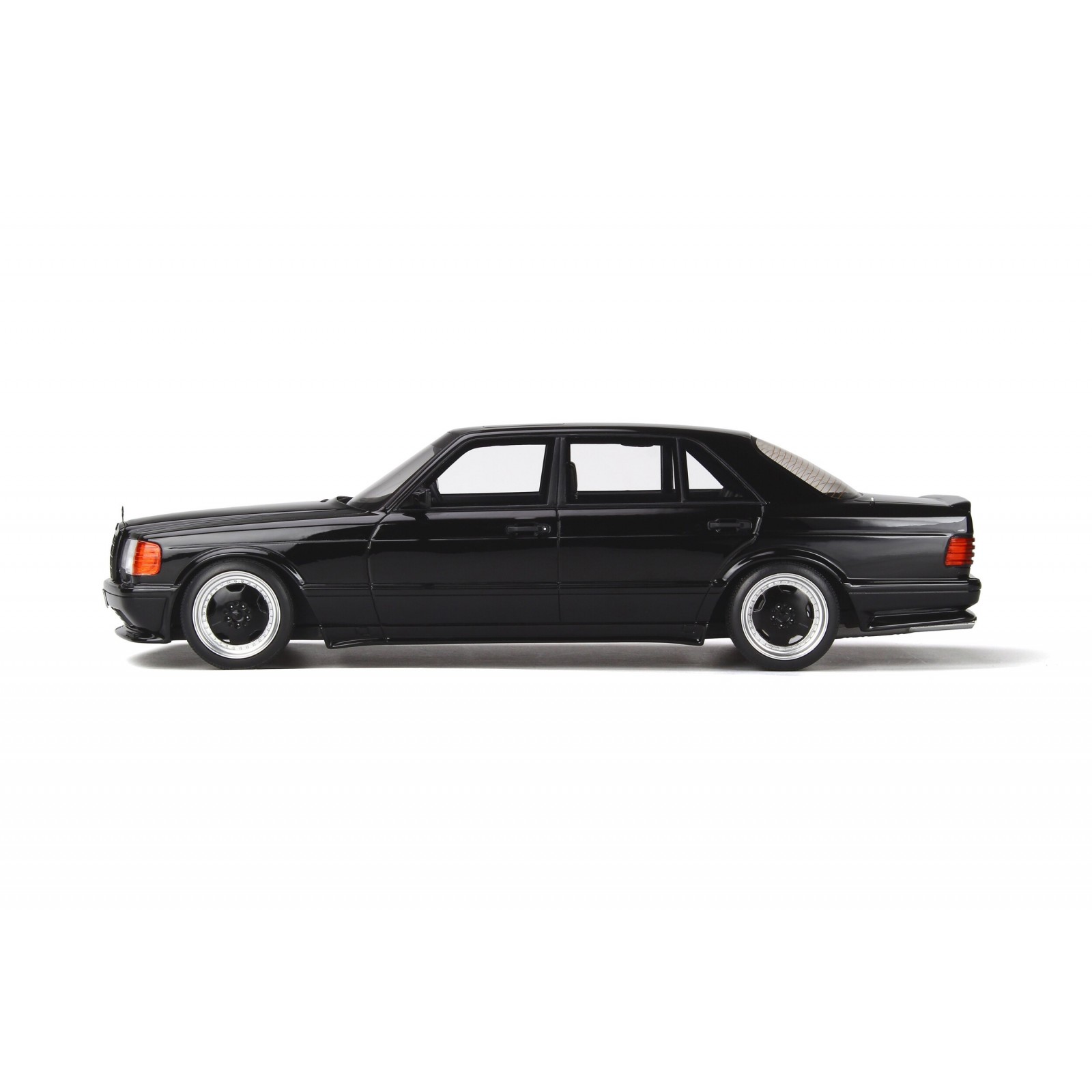 Mercedes-Benz 560 (W126) 6.0 SEL AMG Obsidian Black Metallic 1989