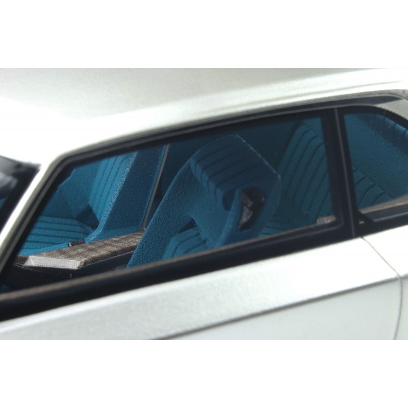 Peugeot E-Legend Concept Superbronze 2018