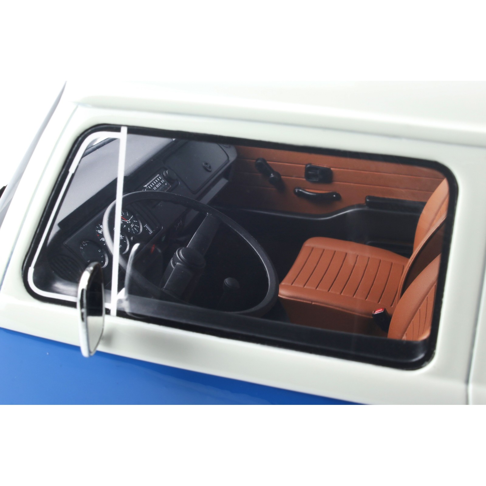 Volkswagen Kombi T2 White-Blue 1978