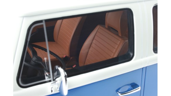 Volkswagen Kombi T2 White-Blue 1978