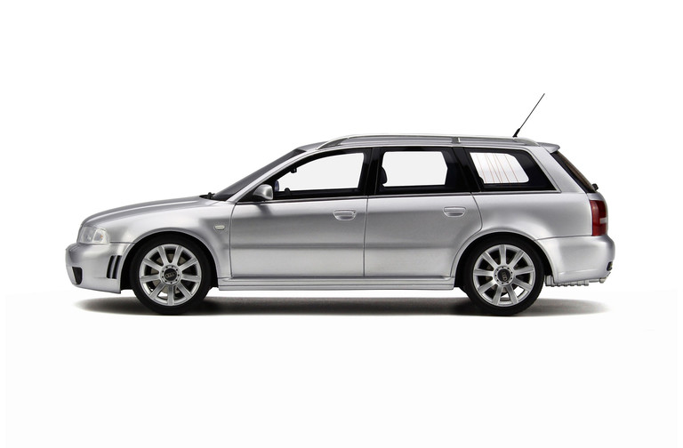 Audi RS 4 (B5) Gris Argent AVUS 2000