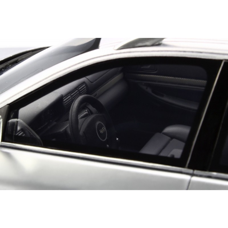 Audi RS 4 (B5) Gris Argent AVUS 2000