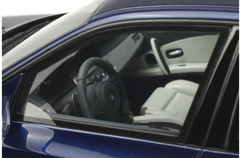 BMW M5 (E61) Touring Monaco Blue 2007