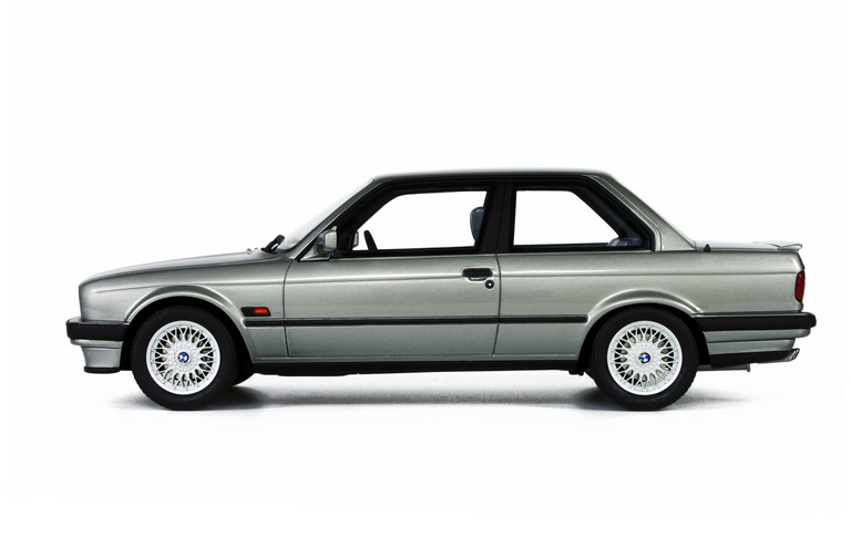 BMW 325i Lachssilber Metallic 1985